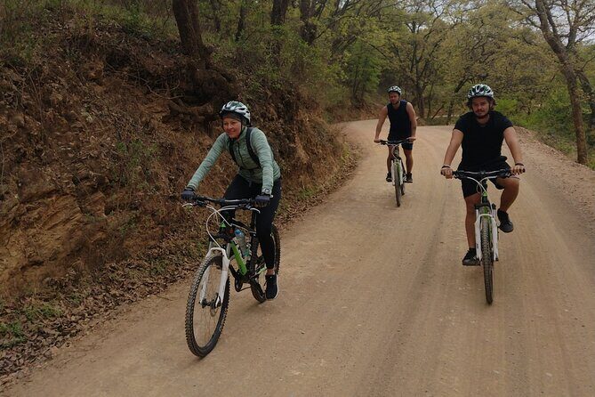 Mountain and city cycling. - The Itinerary in Detail