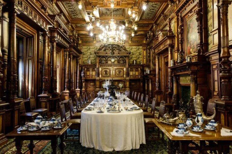 Movie Castle tour from Bucharest: Peles, Bran & Cantacuzino - Detailed Breakdown of the Experience