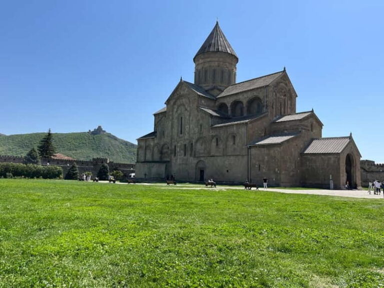 Mtskheta Tour (Chronicles of Georgia, Jvari, Svetitskhoveli) - The Experience in Perspective
