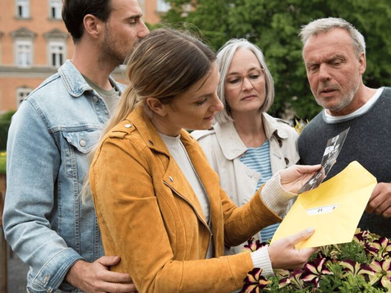 Munich Maxvorstadt: Outdoor Crime Mystery Game - Who Is This Tour Best For?