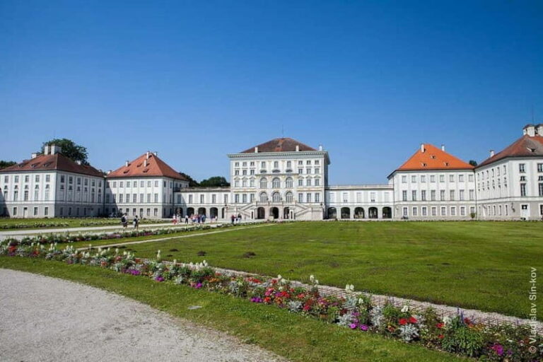Munich Moments : City Tour - Nymphenburg Park, BMW Welt - The Practicalities: How the Tour Works