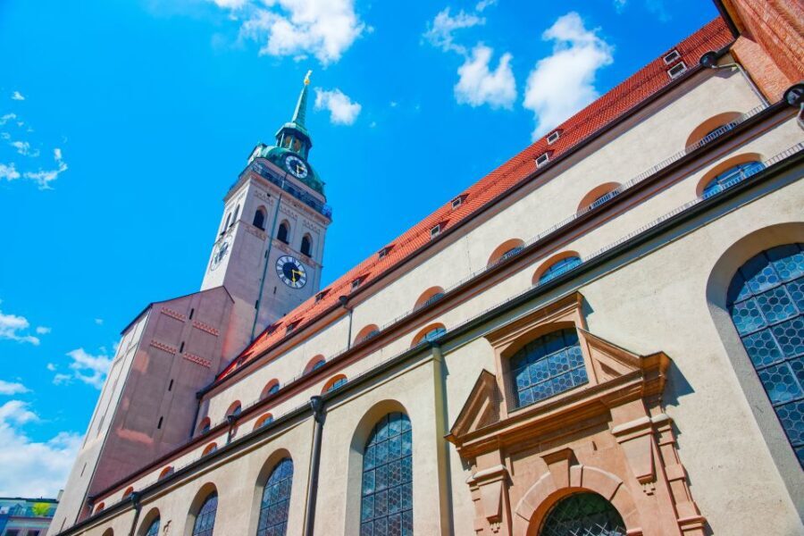 Munich: Old Town Highlights Private Walking Tour - The Quality and Value