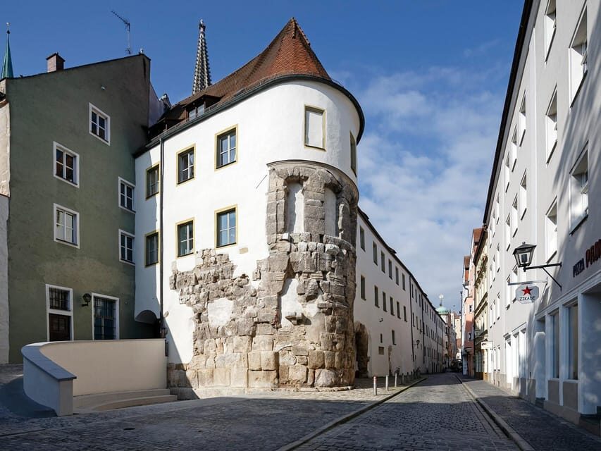 Munich:REGENSBURG MEDIEVAL BEAUTY-PRIVATE GUIDED TOUR BY CAR - The Afternoon: Free Time & Customization