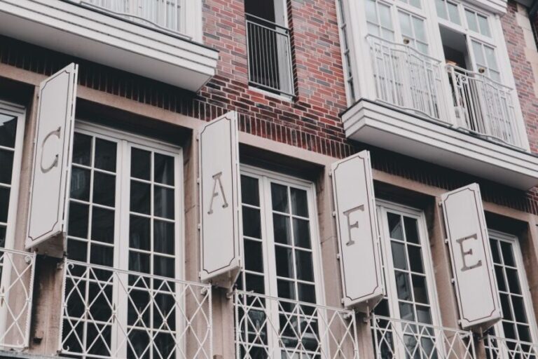 Munster: Insta-Perfect Walk with a Local - The Ideal Audience for This Tour