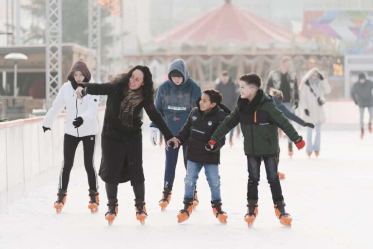 Museumplein Ice Rink Entry Ticket - The Experience of Skating in Amsterdam