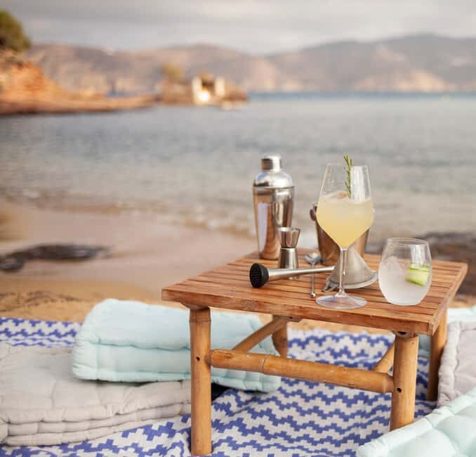 Mykonos: Cocktail Making Class on a Secluded Beach - What’s the Experience Like?