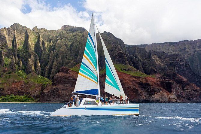 Na Pali Coast Kauai Snorkel and Sail - Setting the Scene: What the Experience Entails