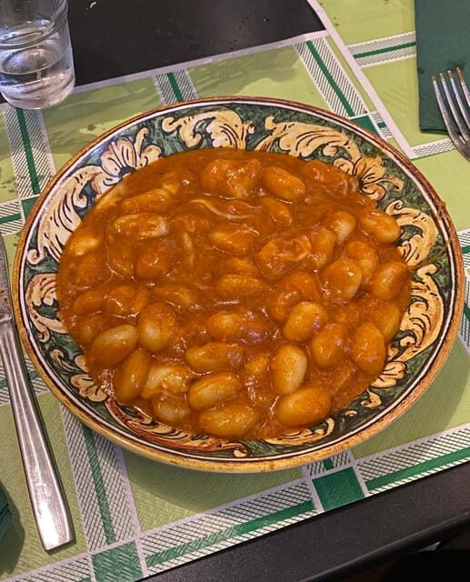 Naples: Authentic Family Home Lunch with Music Show & Spanish Quarters Tour - Final Thoughts: Is This Tour Right for You?