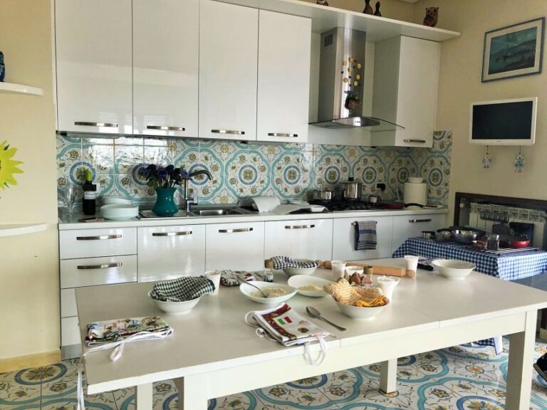 Naples: Fresh Pasta Cooking Class and Dinner with a Local - The Value for Money