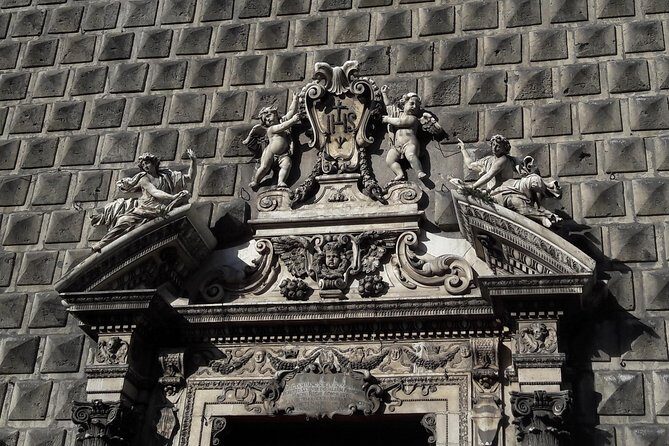 Naples Historic Center: Traditions & Folklore Small Group Tour - The Guides and Group Dynamics