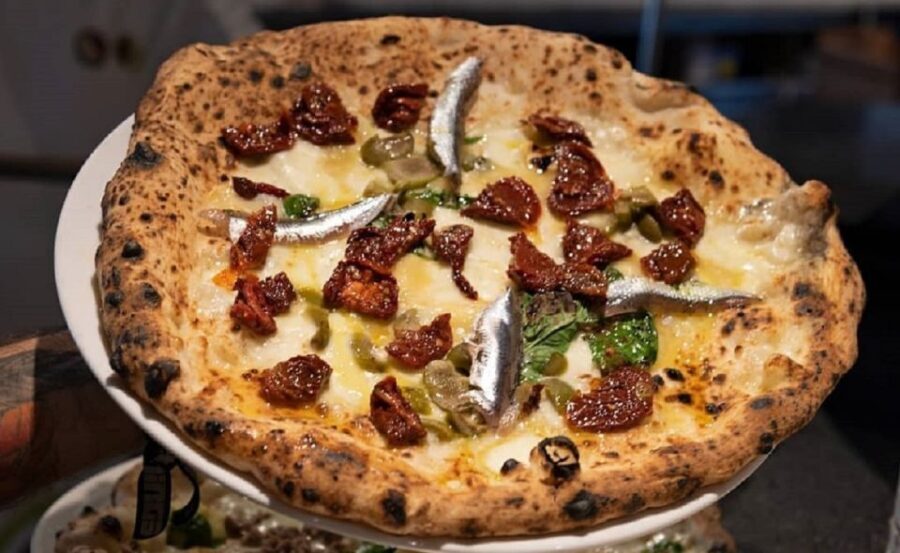 Naples: Pizza tasting gourmet experience - What to Expect from This Naples Gourmet Pizza Tour
