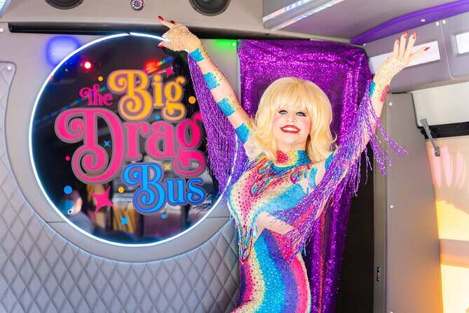 Nashville Party Bus with Drag Queen Hosts & Live Performances - The Vibe and Audience