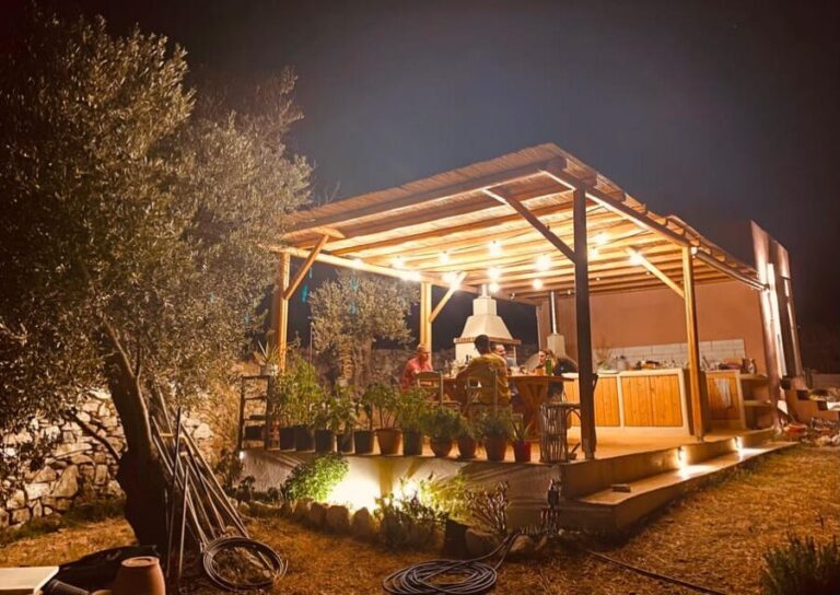 Naxos : Private BBQ night in the olive grove - The Setting and Atmosphere