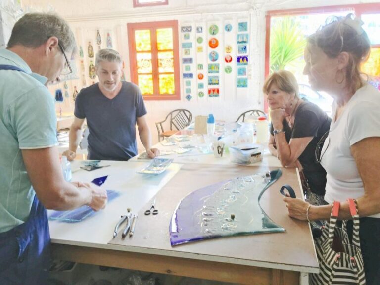 Naxos: Workshop Fusing Glass in Galanado - FAQ