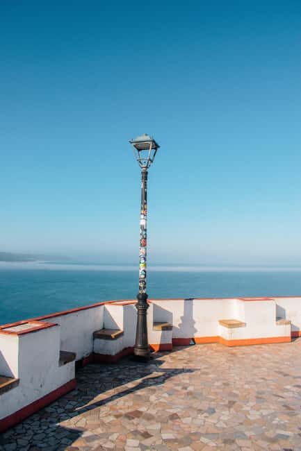 Nazaré: Hidden Gems Walking Tour with Local Guide - The 7 Skirts and Local Women