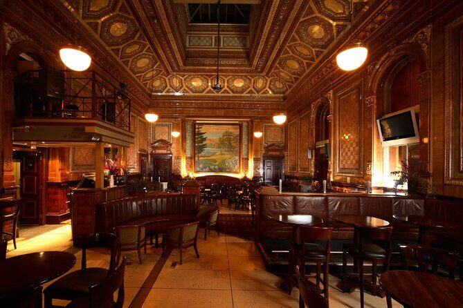 Newcastle Private Historic Pub Tour - The Centurion: One of the Citys Finest Pubs