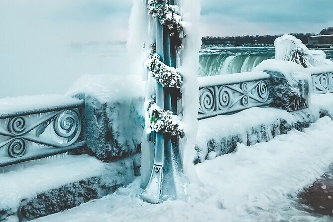 Niagara Falls Night Illumination Tour: Holiday Edition - The Practicalities and What to Keep in Mind