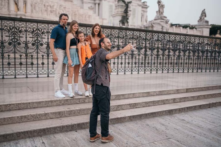 Night tour of Rome - 2.5 hrs walking under the Roman sky - The Value of the Night Tour