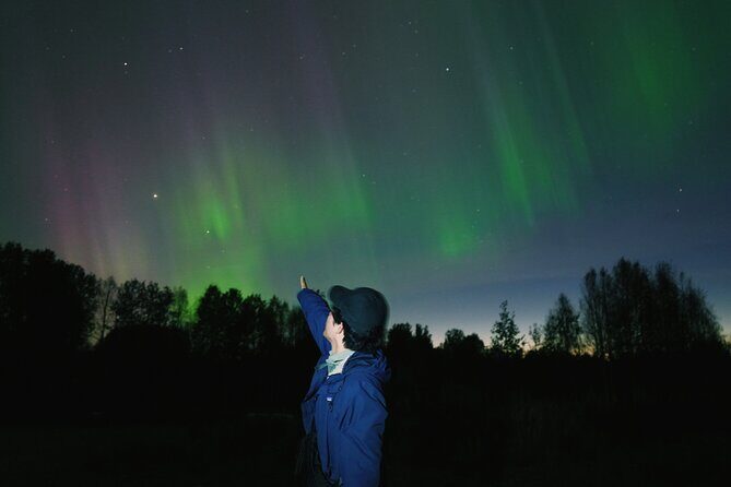 Northern lights hunting photo tour with bbq; small groups - The Photo Aspect & Guide Service