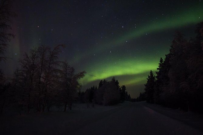 Northern lights hunting with car - Wrapping It Up