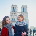 Notre Dame cathedral exterior tour & entrance with host - What the Reviews Tell Us