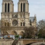 Notre-Dame to Louvre: Île de la Cité, Pont Neuf & Heist Walk - What to Expect from This Tour