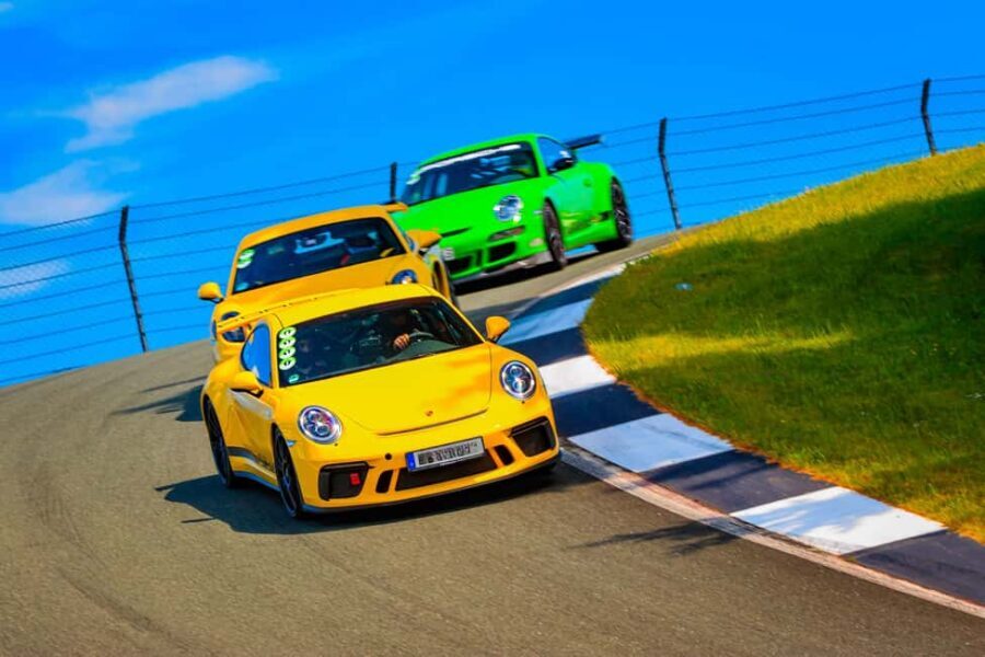 Nürburgring: Race track training in the Porsche GT3: Drive the Porsche GT3 yourself - The Driving Experience in Detail