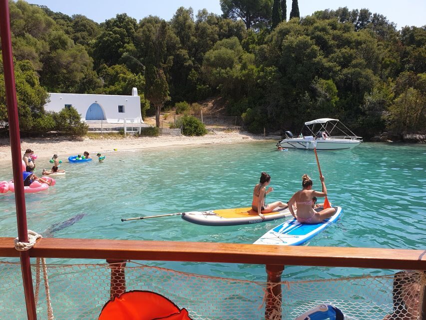 Nydri: Island-hopping Boat Cruise with Lunch and Drinks - What to Expect from Your Day on the Water