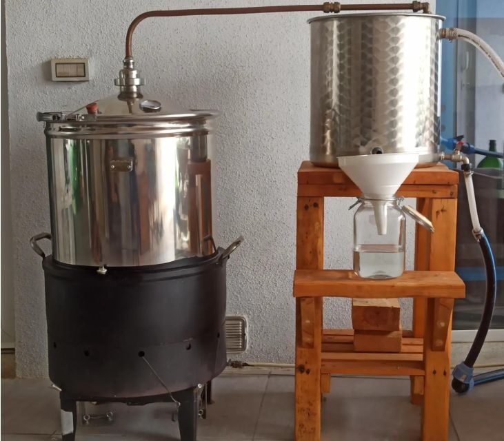 Olbia: visit a gin-making factory with tasting - The Tasting and Food Pairings