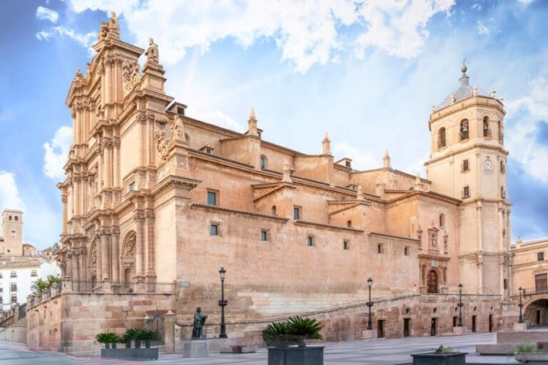 OLD COLLEGIATE CHURCH OF SAN PATRICIO: AUDIO GUIDED VISIT - A Closer Look at the Experience