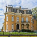 Old Louisvilles Famous Ghosts Smartphone Guided Walking Tour - What Makes This Tour Stand Out?