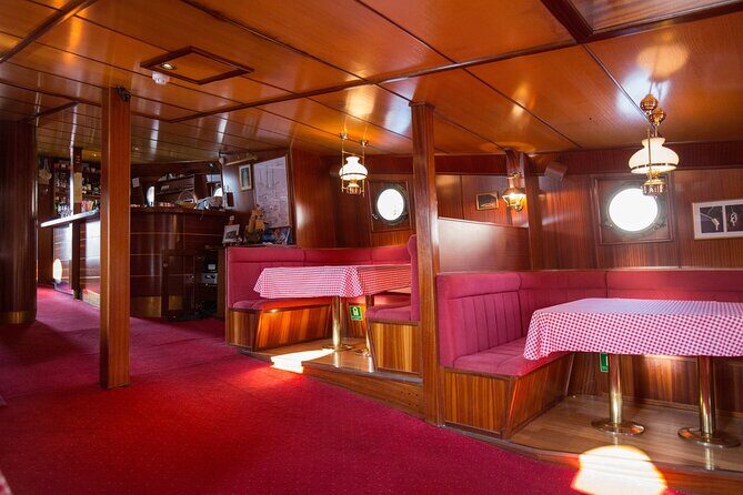 Old Town Walking Tour and Cruise with Karaka - Authentic reviews and impressions