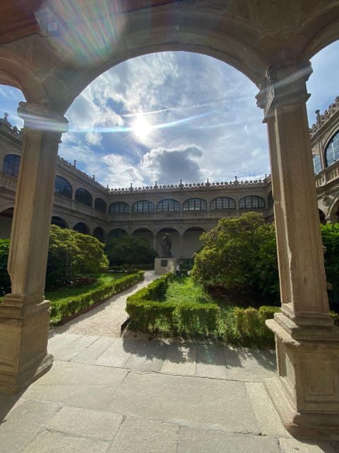 Old town walking tour in a small group - Analyzing the Experience: Is It Worth It?