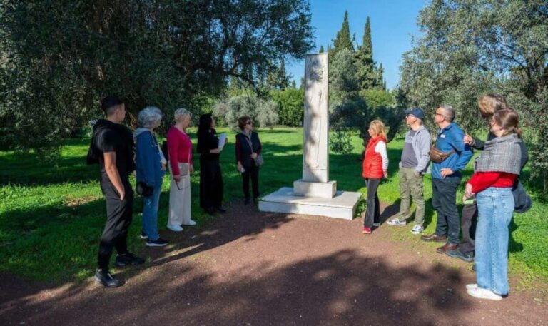 Olvios Marathon: A Journey Through Memory and Myth - Who Will Love This Experience?