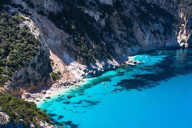 One day tour in rubber dinghy in the Gulf of Orosei with Skipper - What Travelers Say