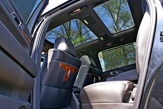 One-Way Private Transfer from Downtown Chicago to ORD by Sedan - The Vehicle and Driver Experience