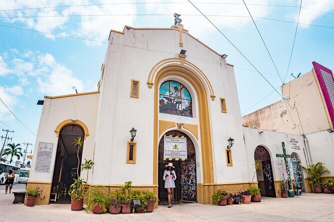 Open Top City Tour & Beach Break - Transit, Timing, and Group Size