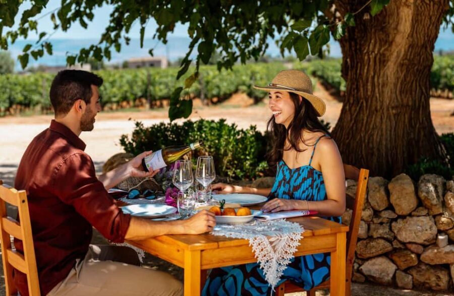 Organic Winery Tour, Wine Tasting & Light Lunch near Ragusa - Whats Included in the Light Lunch?