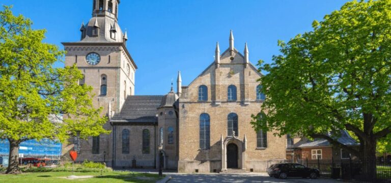 Oslo Self Guided Walking Tour with an APP - Exploring the Highlights