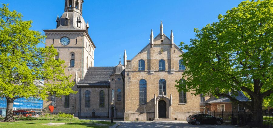 Oslo Self Guided Walking Tour with an APP - Exploring the Highlights