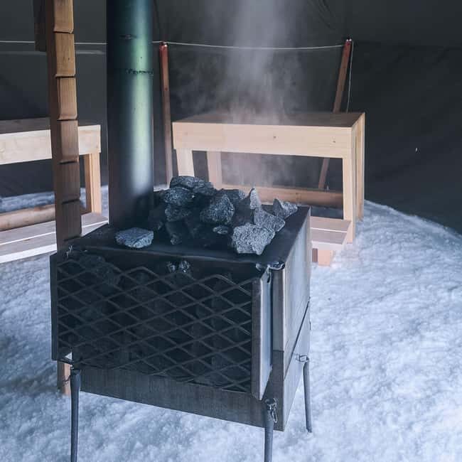 Oulu: Frozen Sea Tent Sauna & Ice Swimming - The Journey Through the Night