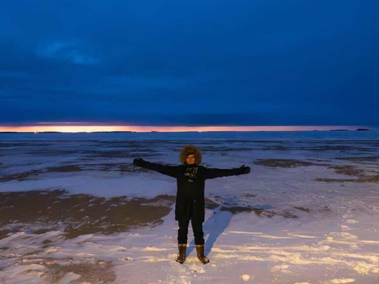 Oulu: Guided Night Walking Tour with Northern Lights Hunting - What the Tour Offers and Why It’s Special