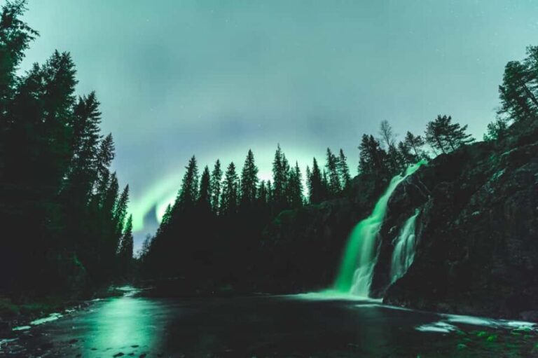 Oulu: Waterfall Hike with Campfire and Photos - The Experience of the Hike and Natural Beauty