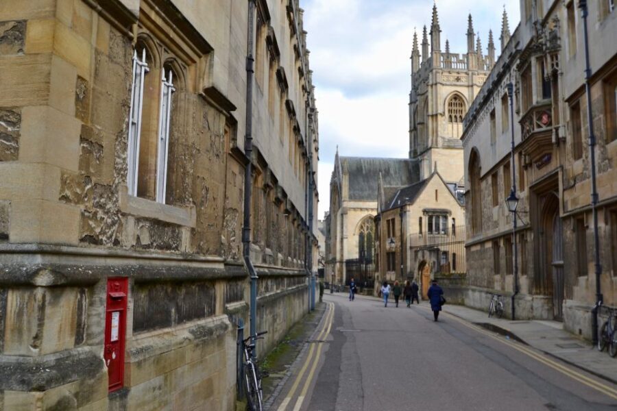 Oxford: CS Lewis and JRR Tolkien Walking Tour - The Highlights and Why They Matter