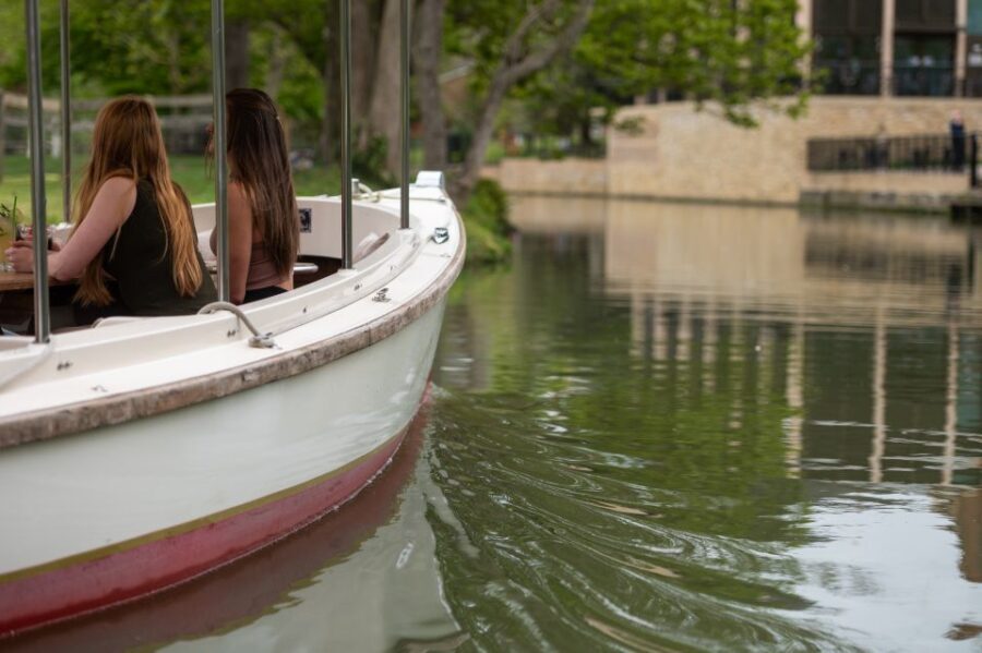 Oxford: Guided Sightseeing River Cruise - The Experience: Comfort and Atmosphere