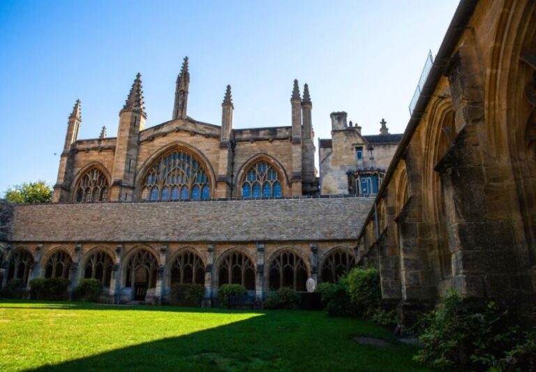 Oxford: Harry Potter Walking Tour Including New College - Is It Worth the Price?