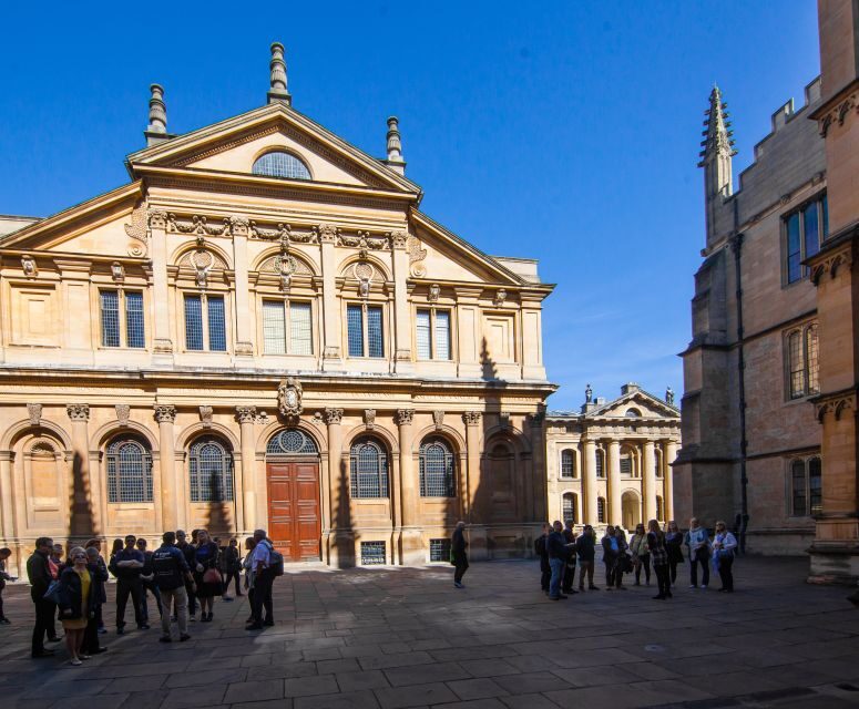Oxford: Private Walking Tour with University Alumni Guide - A Deep Dive into the Tour Experience