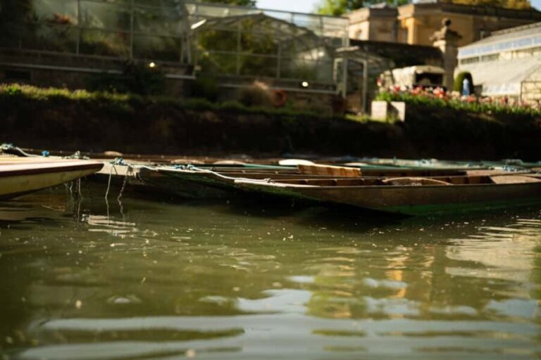 Oxford: University Private Punting Tour on River Cherwell - Scenic Highlights Along the Cherwell