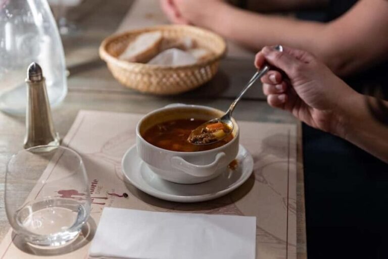 Palace District Evening Culinary, Wine, and History Walk - Practical Details and Tips