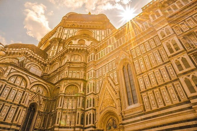 Palaces and Piazzas: A Self-Guided Audio Tour of Florence - Exploring Florence with This Audio Tour
